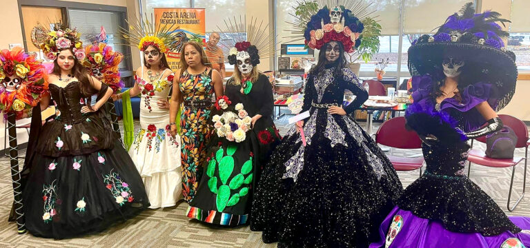 Manos Mágicas: Inspiradas En La Cultura Y Las Tradiciones Mexicanas