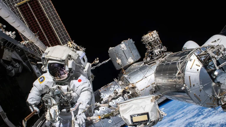 Lo Insólito: 5 cosas insólitas que experimentaría su cuerpo si sale al espacio exterior