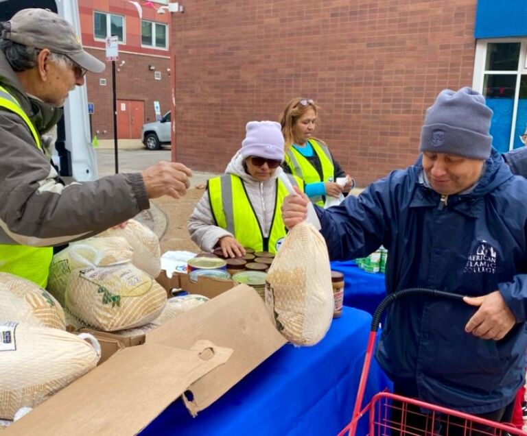 “Pavos para todos”, gracias a Zakat Foundation of America…