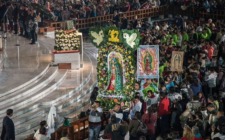 ¿Por qué se le cantan las mañanitas a la Virgen de Guadalupe?