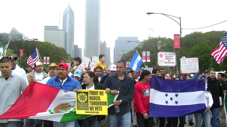 RECORDANDO LAS MARCHAS DE 2006 EN CHICAGO…