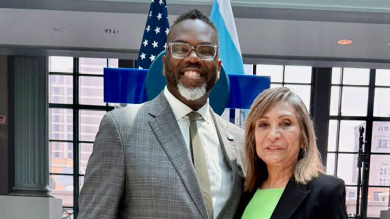 A pesar del ambiente hostil, en Chicago celebraron a la “Herencia Migrante”…