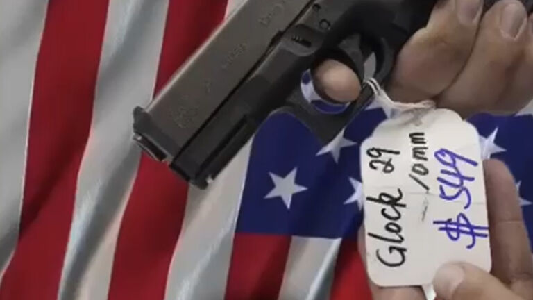 ARMAS QUE VIAJAN ¡PARA MATAR!