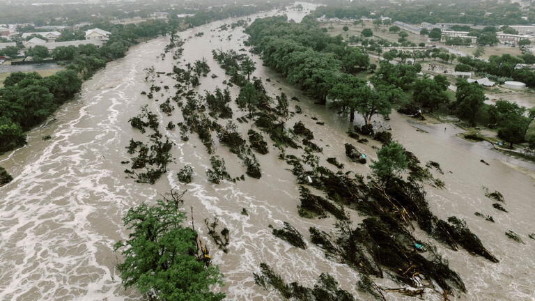 INUNDACIONES EN TEXAS: ¡Algo pocas veces visto en los Estados Unidos!